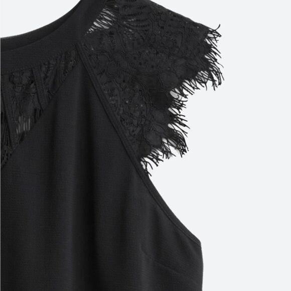 41 Hawthorn Jarred Lace Detail Cap-Sleeve Blouse in Black size LP - Picture 3 of 6